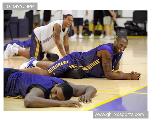 篮球与足球的双重热爱一位足球球星的篮球情缘与成长故事